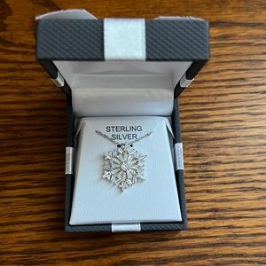 Sterling Silver snowflake necklace NEVER WORN